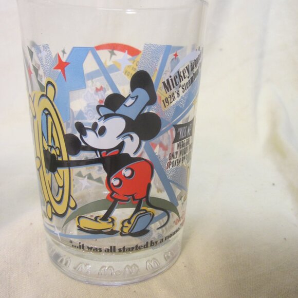 VTG DISNEY TUMBLERS MCDONALDS COLLECTIBLE 100 YEARS OF MAGIC - Picture 8 of 16